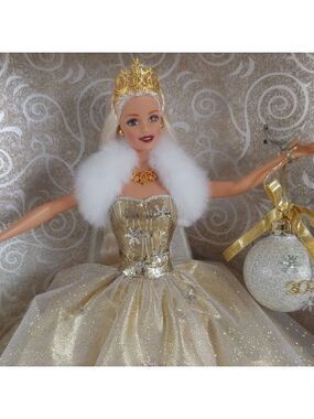 Barbie 2000 Special Edition Collectible Doll, NWT